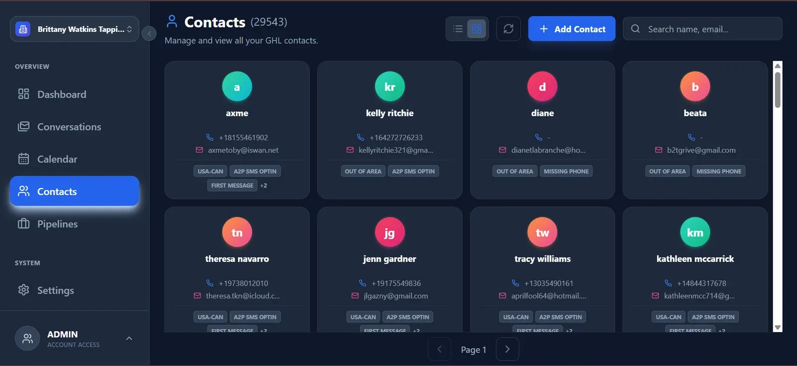 Contacts screen with contact cards and tags